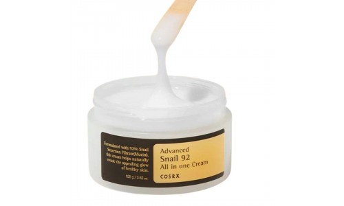 Soy una crema hidratante coreana de baba de caracol Advanced Snail 92 All In One Cream de la marca COSRX con reseñas favorables